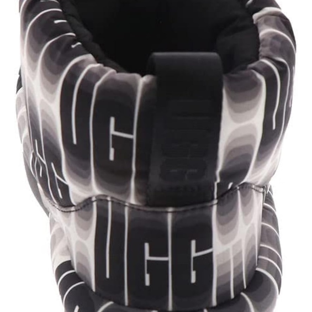 SOLD-UGG wavelength classic boot - Picture 6 of 7
